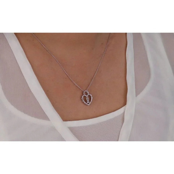 Pendant Only 10k White Gold .25 Carat Diamond Key Heart Pendant - Picture 2 of 5